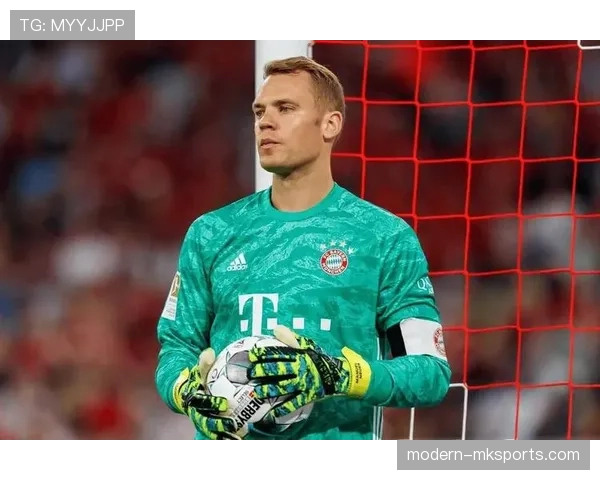 诺伊尔职业生涯回顾：世界级门将的辉煌征程