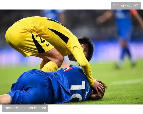 申花边路进攻受阻,宽度不足是战术安排还是球员能力限制? 申花边路进攻受阻,宽度不足是战术安排还是球员能力限制?