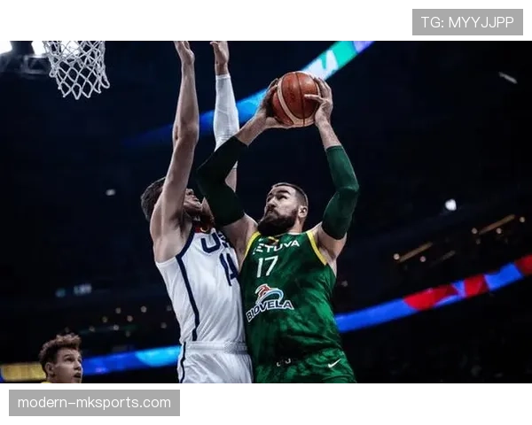 杰克逊二世利用挡拆提升外线火力拉开球队进攻空间